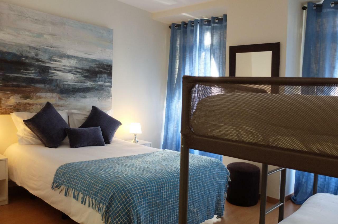 Family House Hostel Авиеро Екстериор снимка